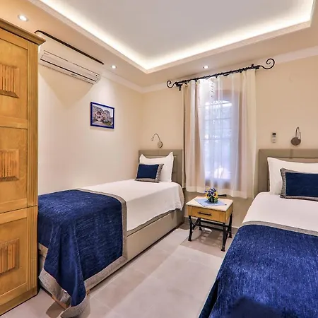 Отель Hadrian Каш