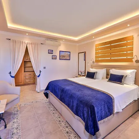 Hotel Hadrian 2*