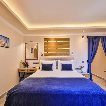 Hadrian Hotel