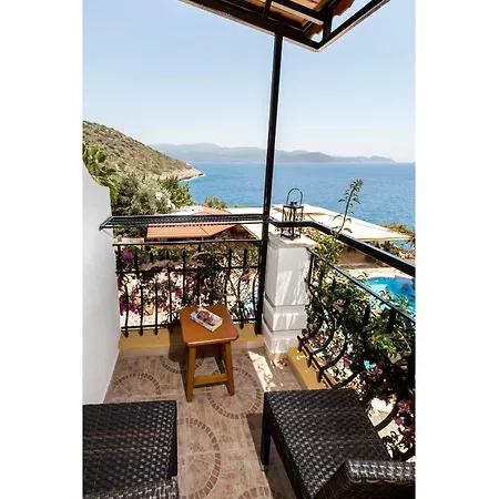 Hadrian Hotel