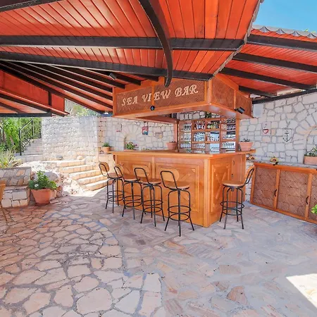 Szálloda Hadrian 2*